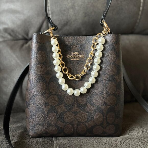 Coach Small Town Bucket Bag - Picture 1 of 8